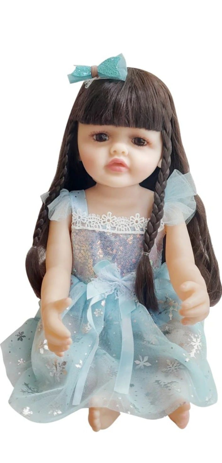 Lovely baby 'under the sun we grow together'